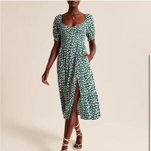 ABERCROMBIE AND FITCH Short-Sleeve Smocked Midi Dress with pockets